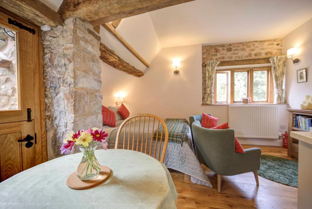 Hayloft Studio In Historic Barn Saint Briavels Esterno foto